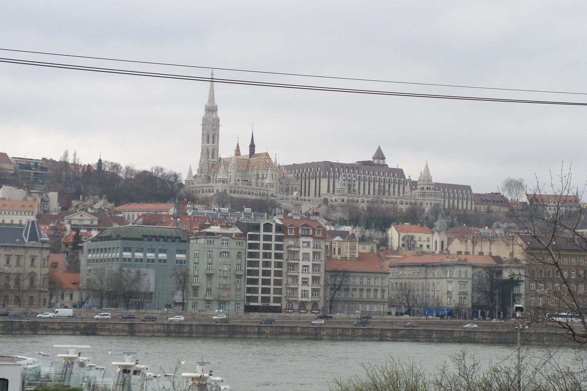 Rainbow Pearl Apartment At St Stephen' S Basilica Budapeste Exterior foto
